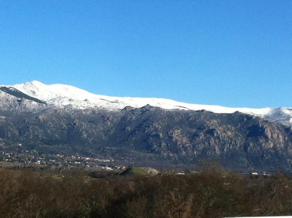 Hospederia La Canada Moralzarzal Esterno foto